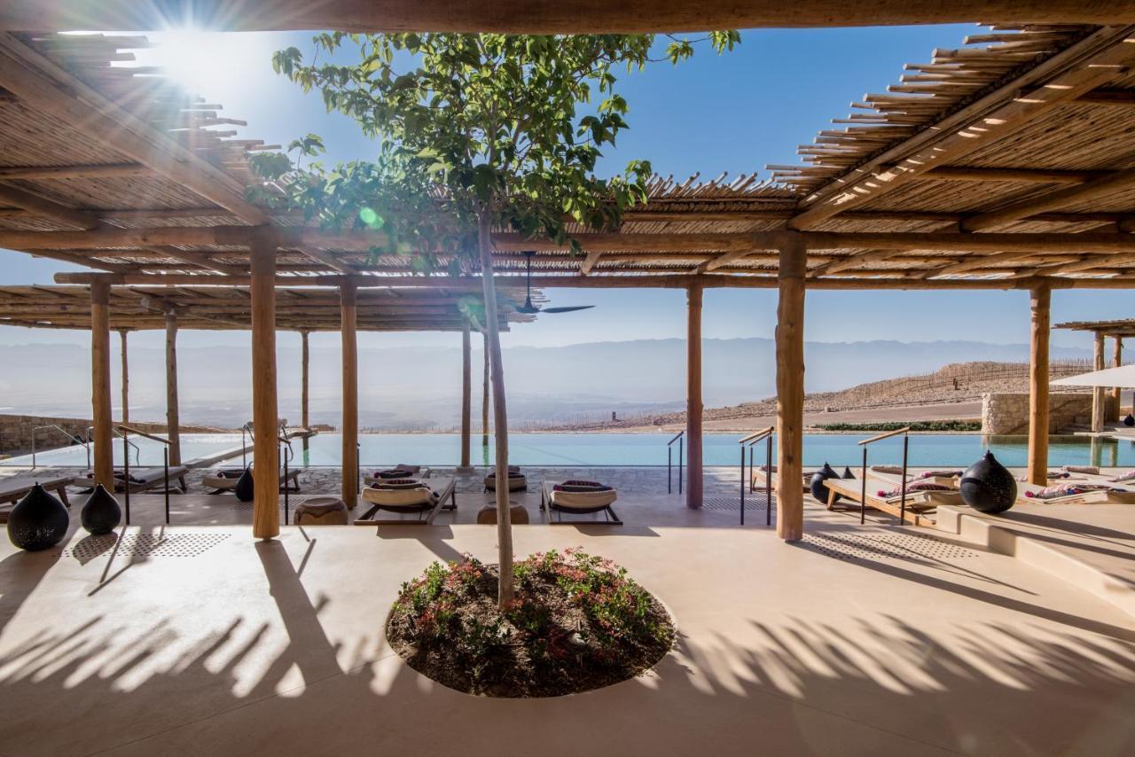 Курортный комплекс Six Senses
